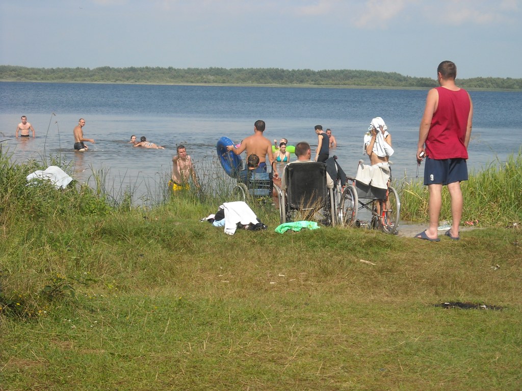 Водні процедури на озері